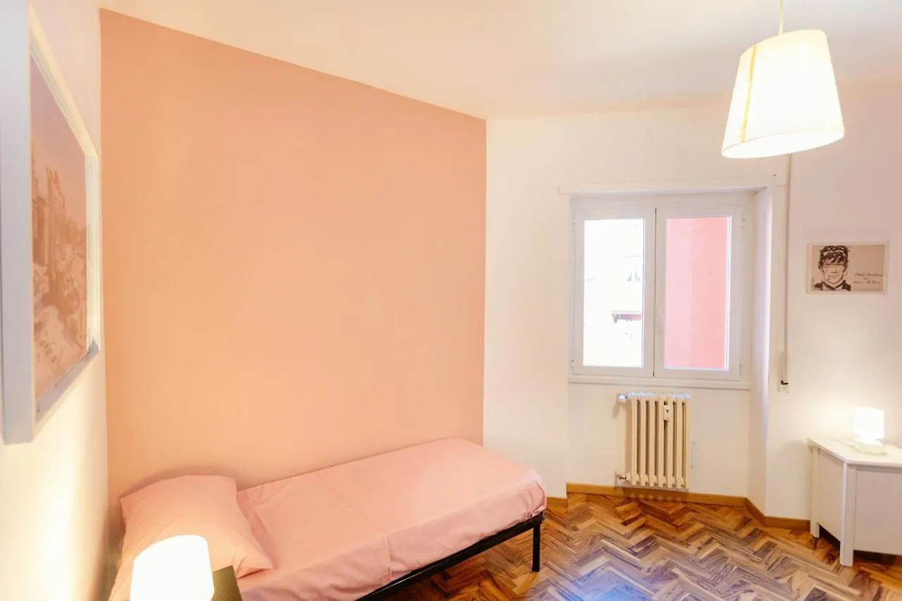 Casa Kalimera Moderna Attrezzata E Vicino Alla Metro Ρώμη