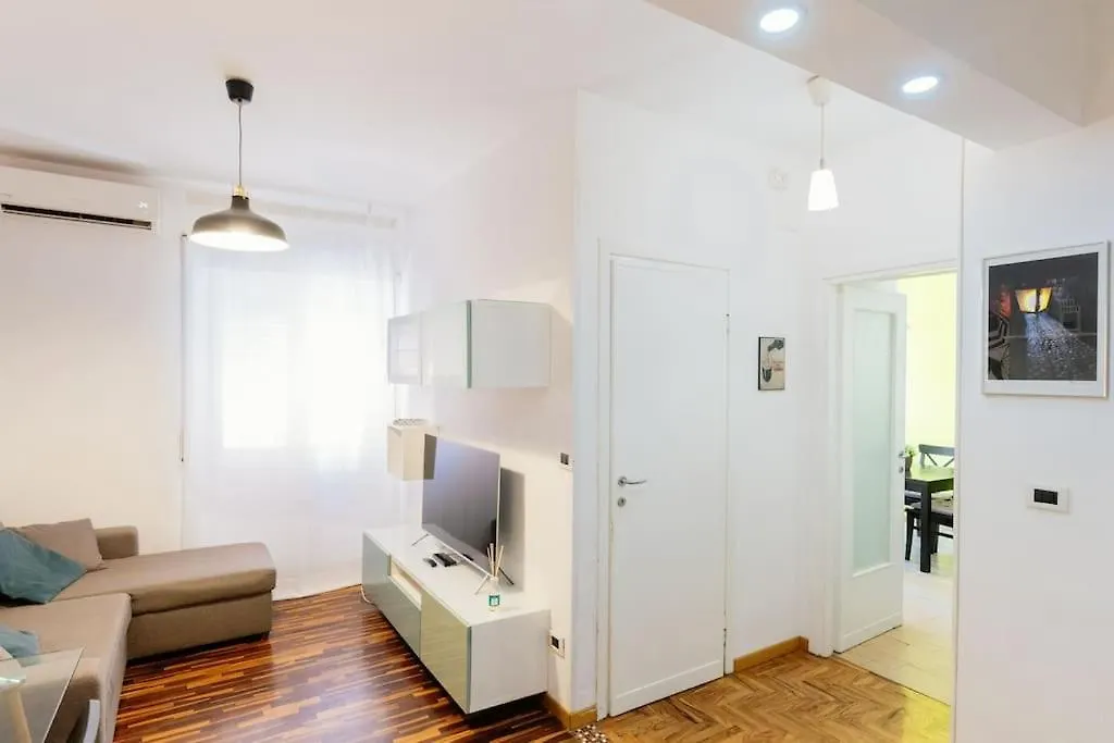 Casa Kalimera Appartamento Vicino Metro A Turistica Rome Apartment
