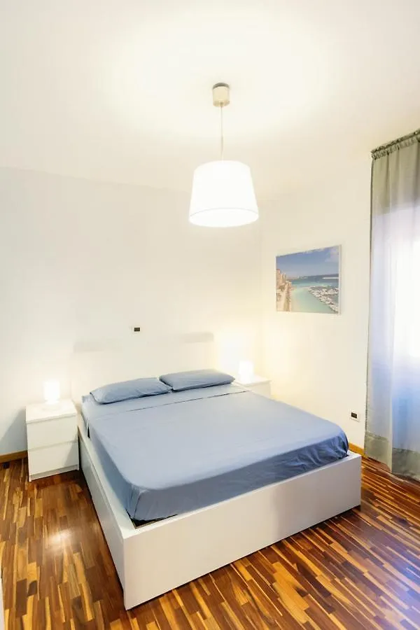 公寓 Casa Kalimera Moderna Attrezzata E Vicino Alla Metro 罗马 意大利